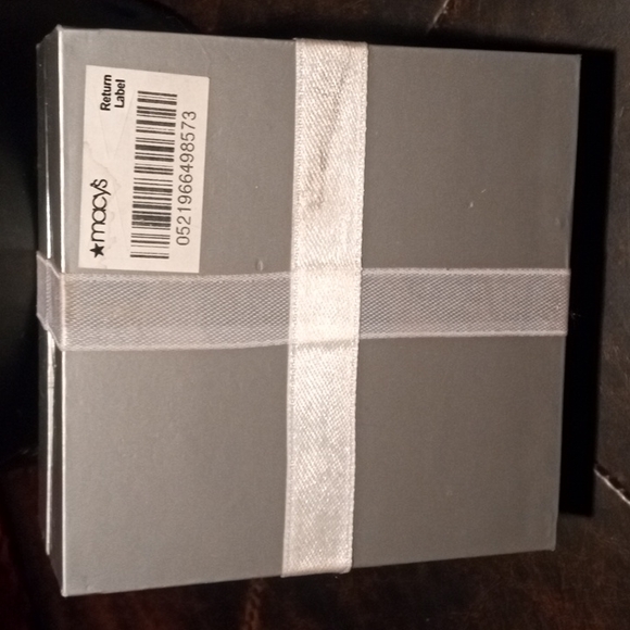 BELLE DE MER | Majorica | Pearl Necklace & Bracelet - Picture 7 of 7